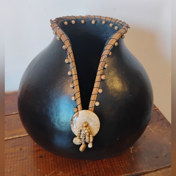 LESLEE BURTT & CHRIS WARREN LARGE BLACK NATIVE AMERICAN GOURD POT BY HANDWOVEN